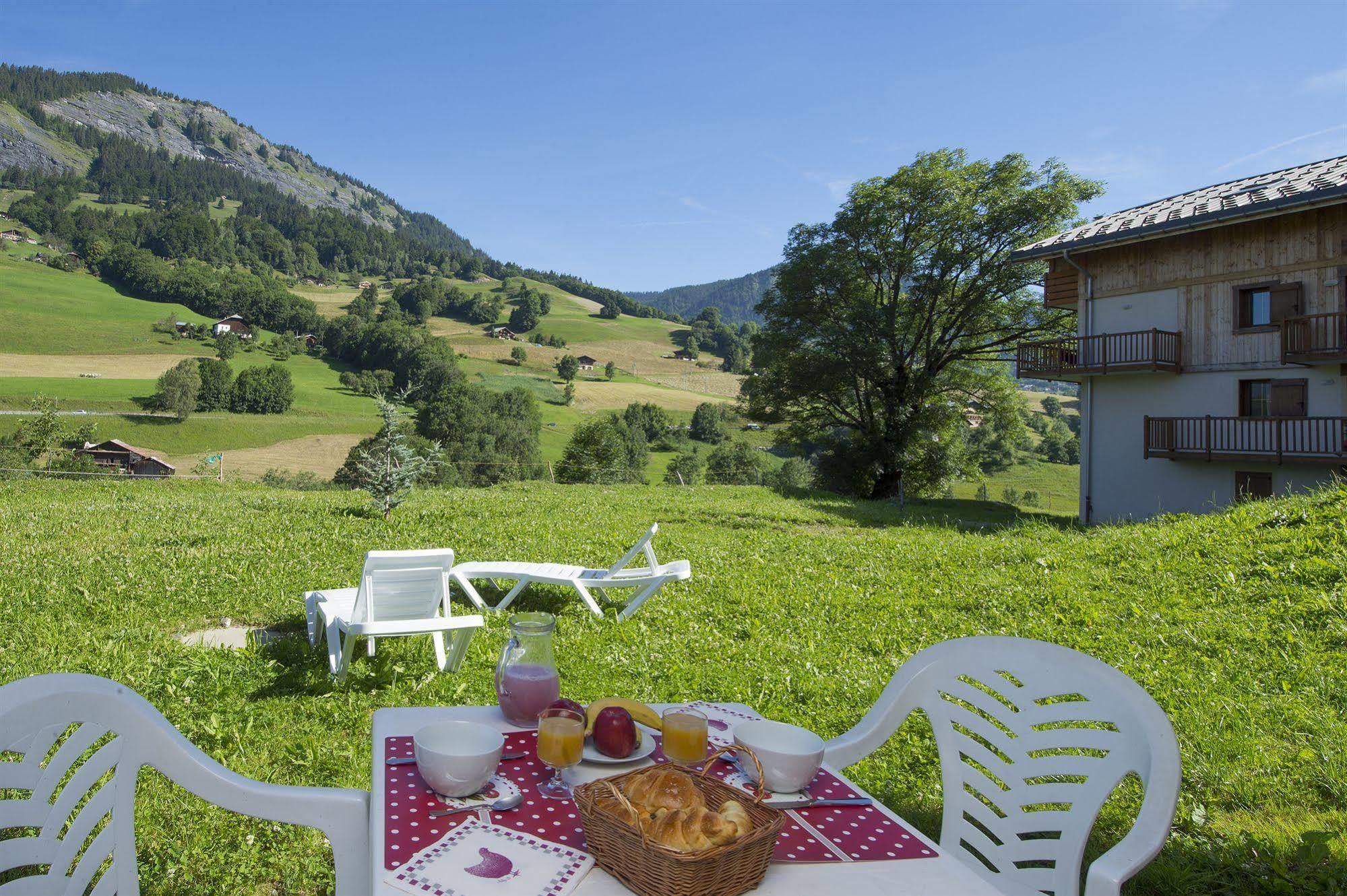 Residence Nemea Les Chalets Des Evettes Flumet Exteriör bild
